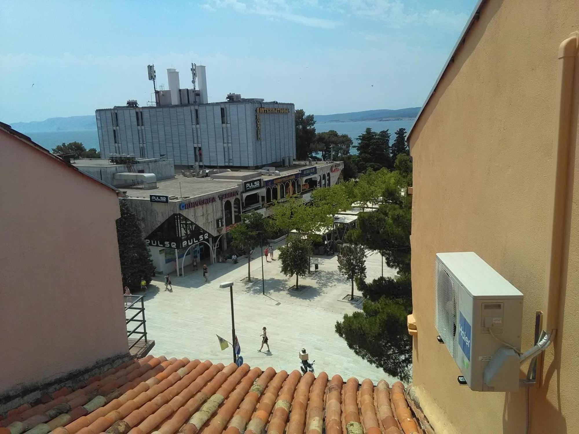 Apartment Sandra 2+2 *** Crikvenica Room photo