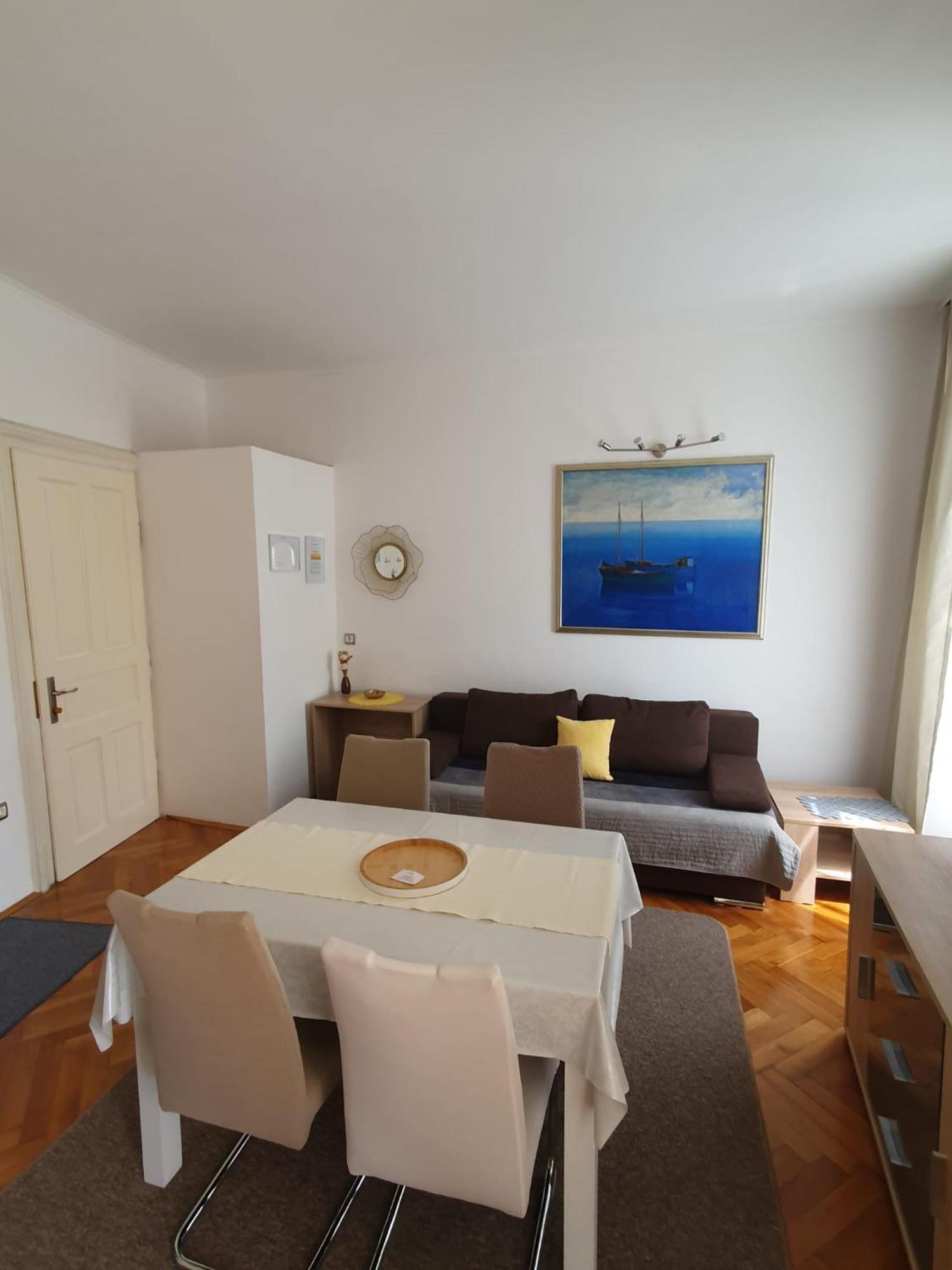 Apartment Sandra 2+2 *** Crikvenica Exterior photo