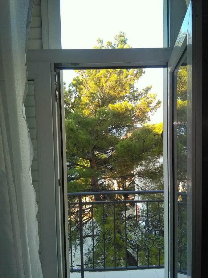 Apartment Sandra 2+2 *** Crikvenica Exterior photo