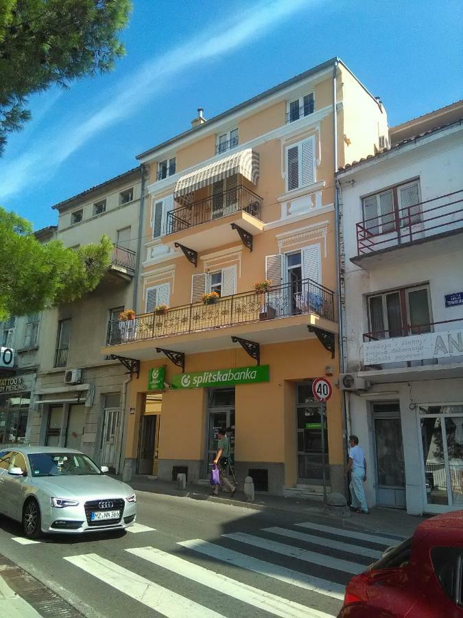 Apartment Sandra 2+2 *** Crikvenica Exterior photo